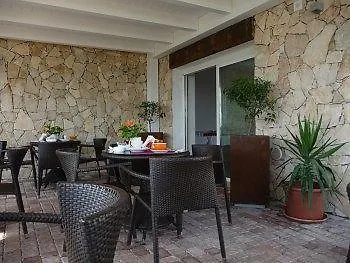 Aparthotel Hibiscus La Caletta
