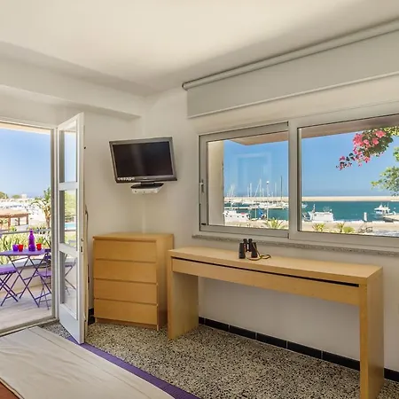 Hibiscus Apartmanhotel La Caletta