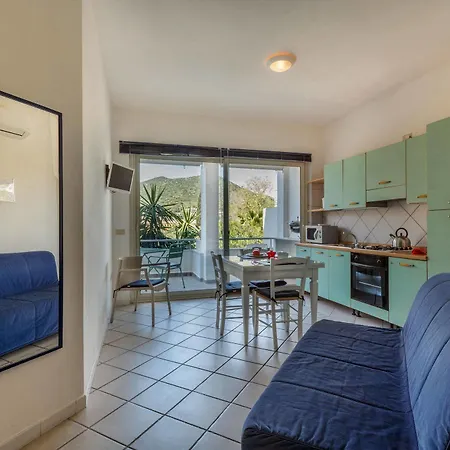 Aparthotel Hibiscus La Caletta