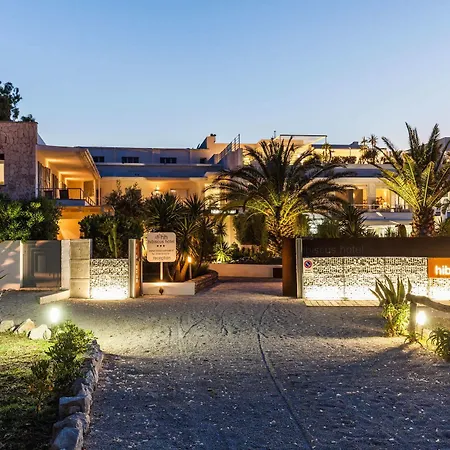 Hibiscus Aparthotel 3*