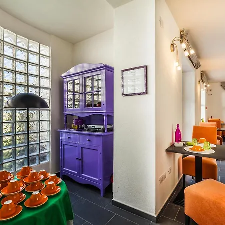 Hibiscus アパートホテル